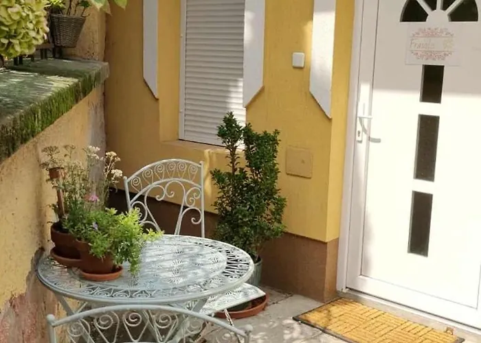 Apartament Frasolis *